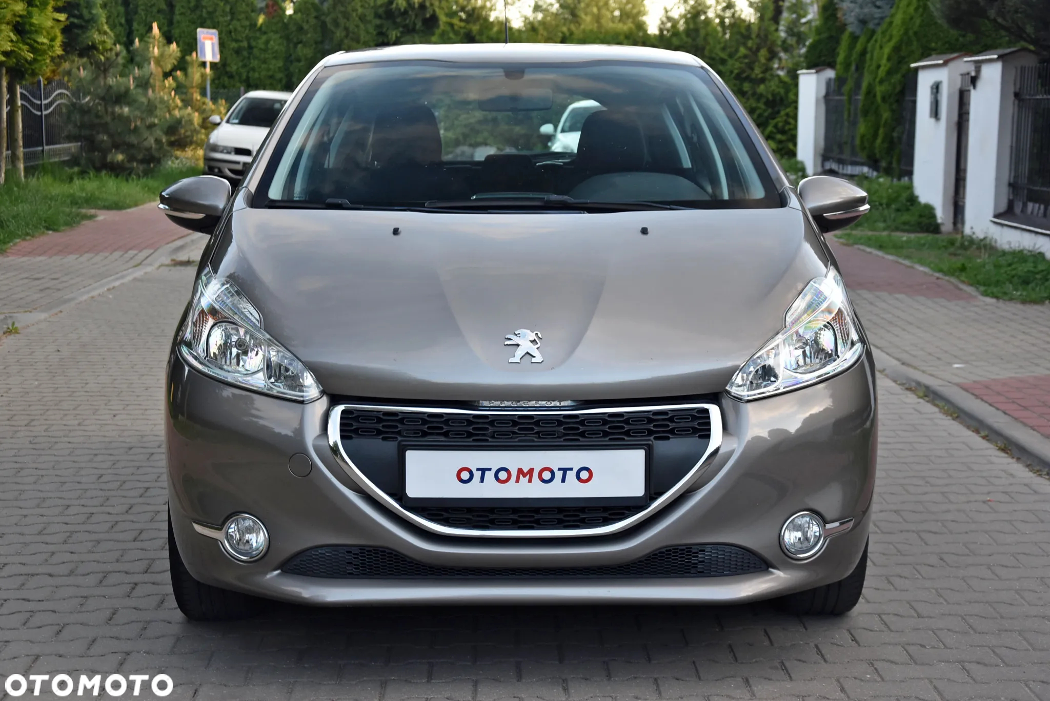 Peugeot 208 HDi 68 Like - 13