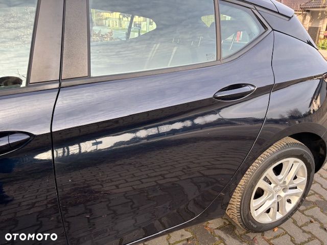 Opel Astra 1.6 CDTI Enjoy - 24