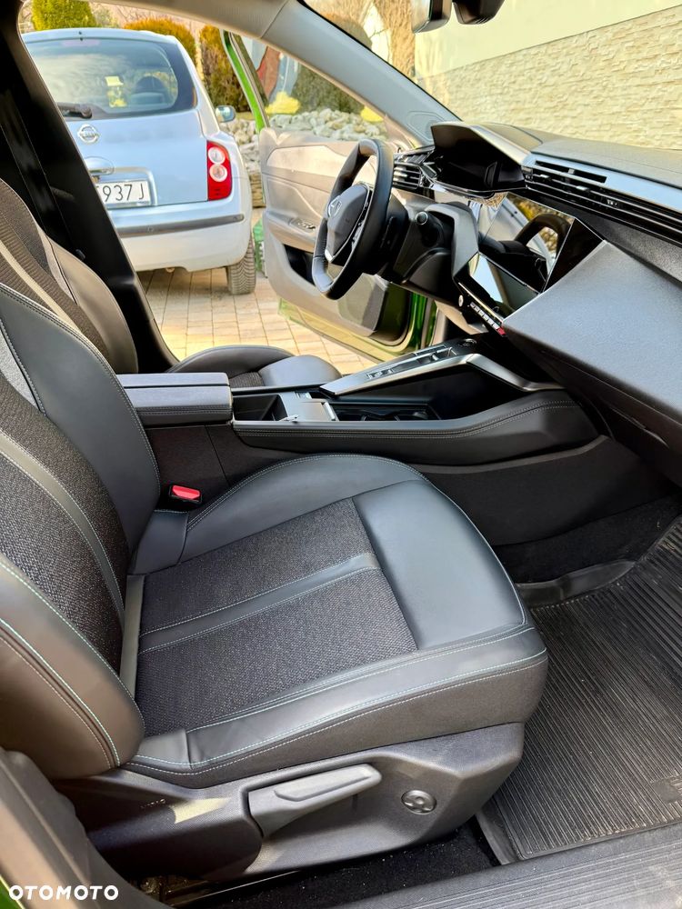 Peugeot 308 1.2 PureTech Allure Pack S&S EAT8 - 11