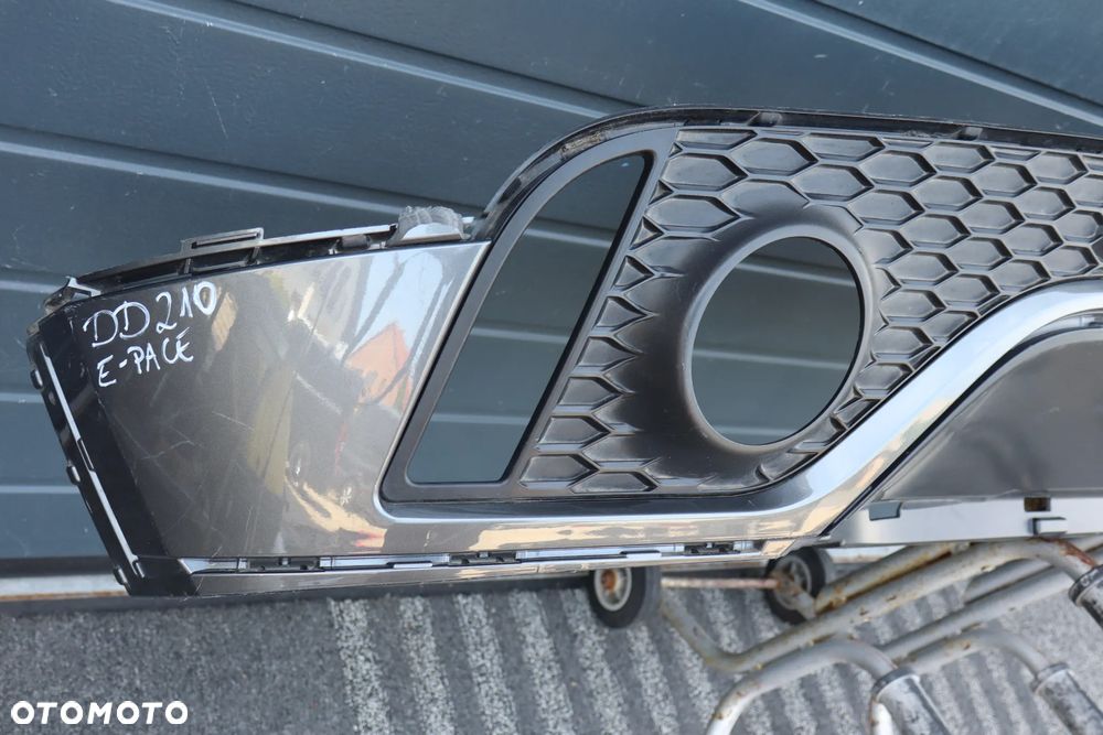 DOKŁADKA DYFUZOR SPOILER ZDERZAKA TYLNY TYŁ JAGUAR E-PACE DYNAMIC J9C3-17A958-C 2017-2020 - 3