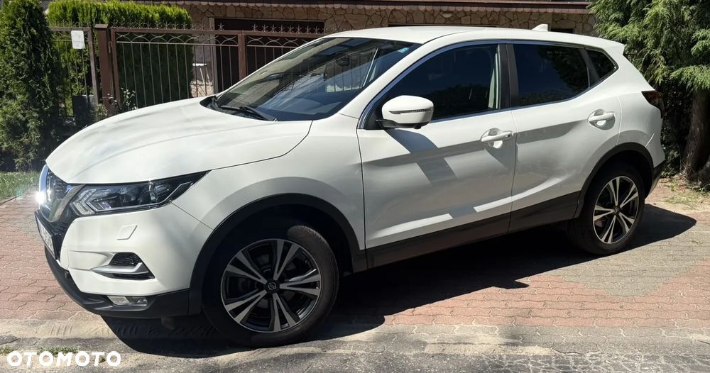 Nissan Qashqai 1.2 DIG-T N-Connecta EU6 - 4