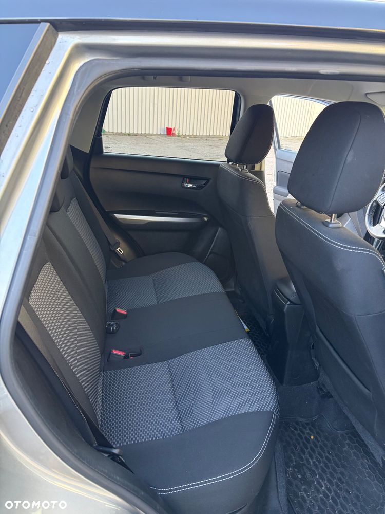 Suzuki Vitara - 10