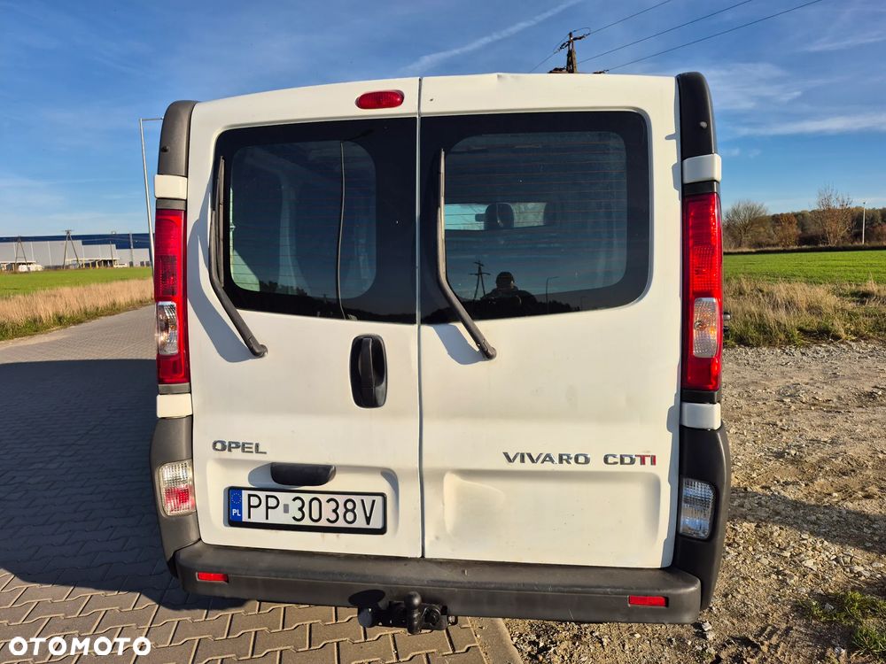 Opel Vivaro - 10