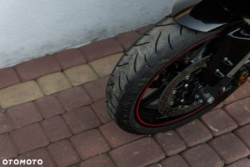 Yamaha R6 - 7