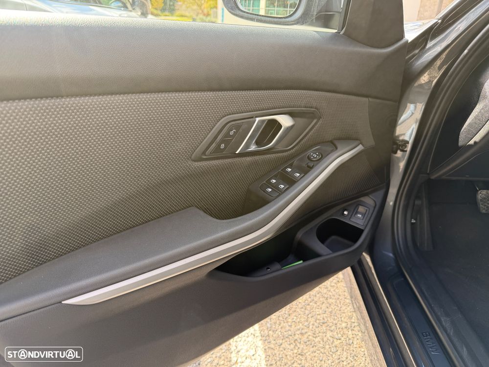 BMW 330 e Corporate Edition Auto - 26