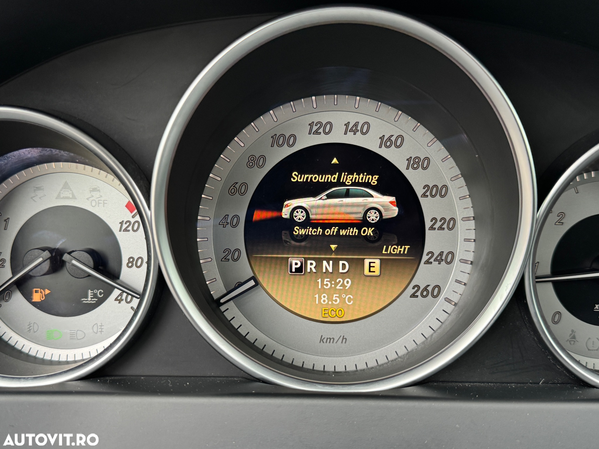 Mercedes-Benz C - 32