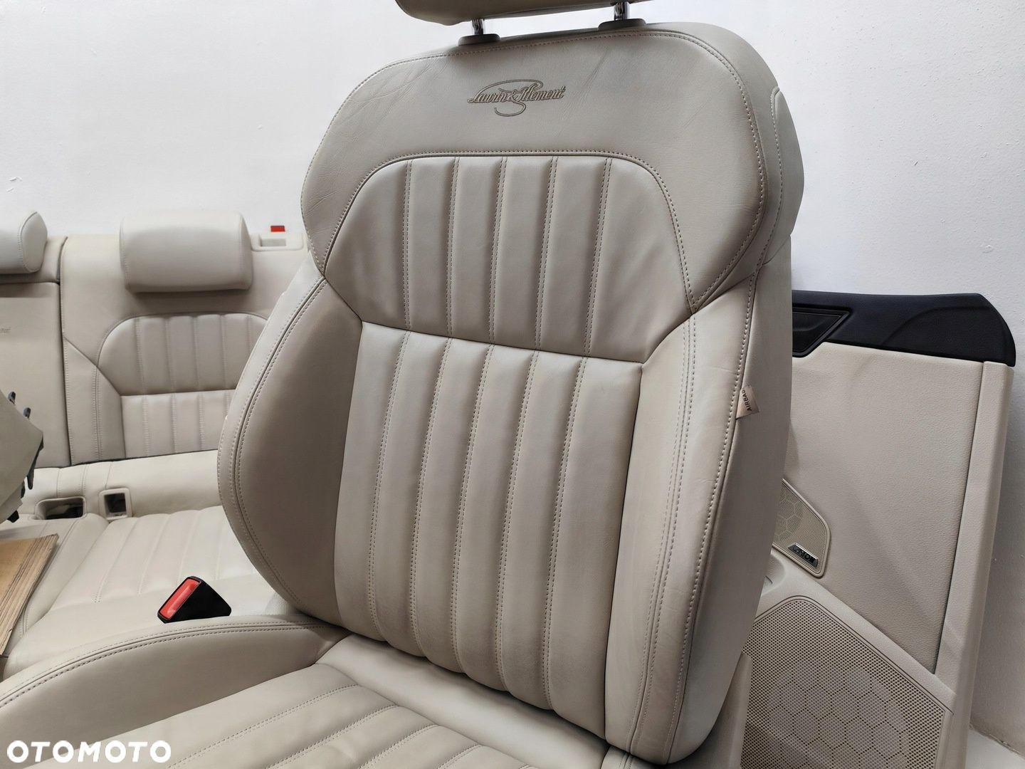 SKODA SUPERB III KOMBI LaurinKlement FOTELE KANAPA TUNEL BOCZKI KOMPLET - 5