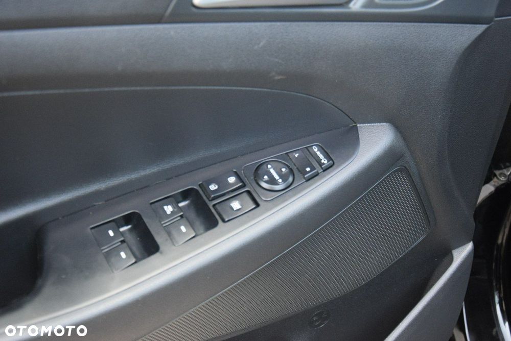 Hyundai Tucson 1.7 CRDI BlueDrive Comfort 2WD - 34