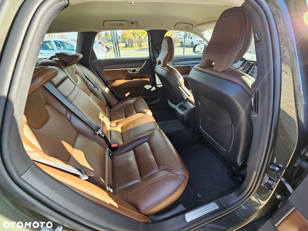 Volvo V90 D5 SCR AWD Momentum Pro - 14