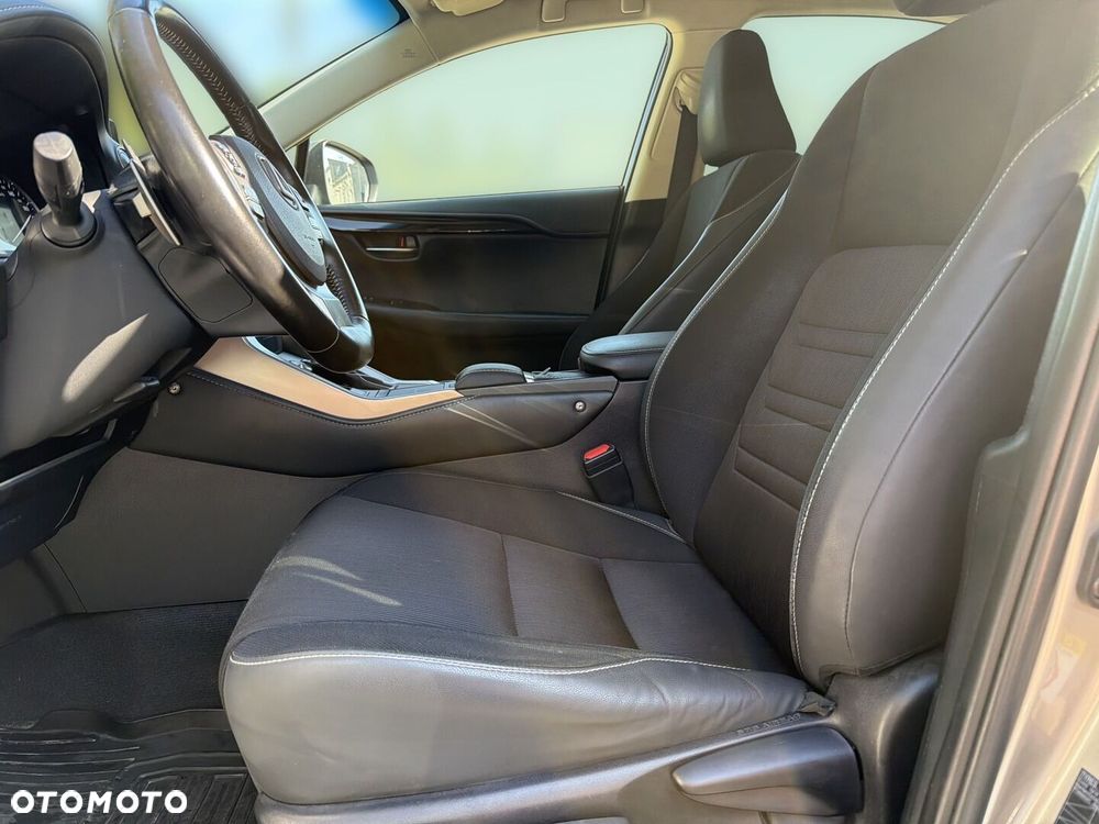Lexus NX 300 Elegance AWD - 18