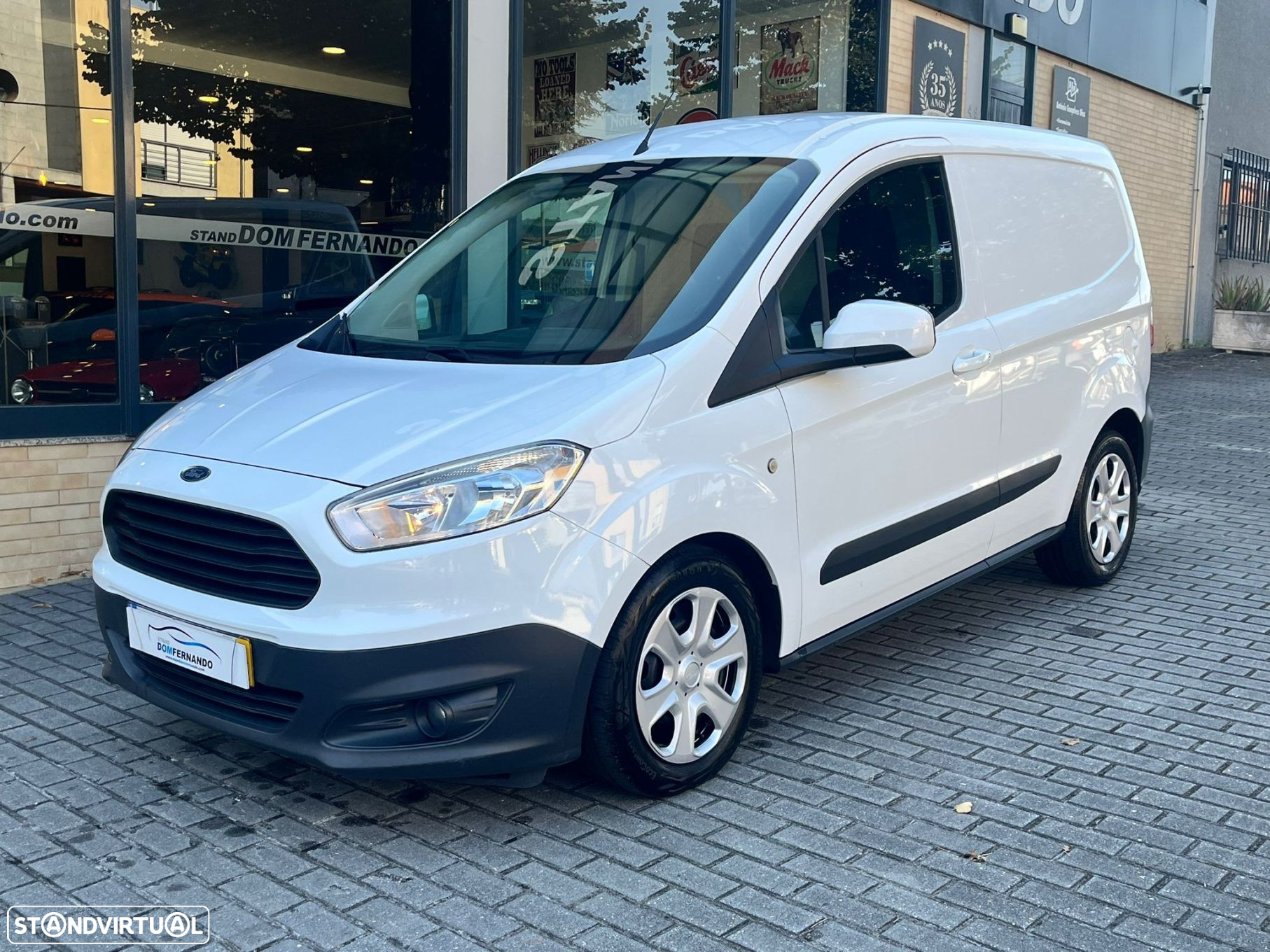 Ford Transit Courier 1.5 TDCi Trend - 33