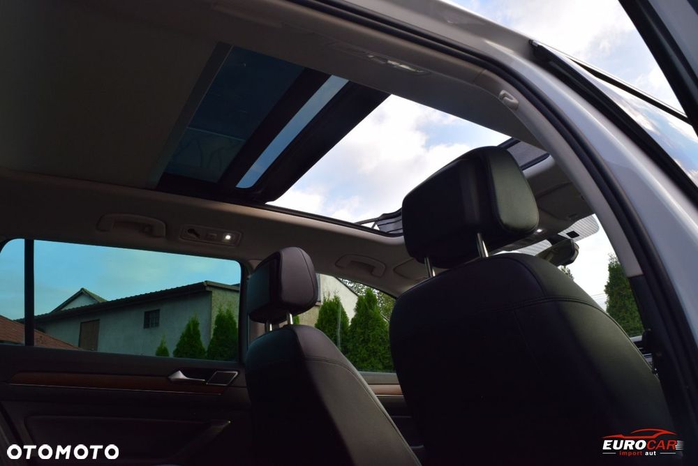 Volkswagen Passat - 30