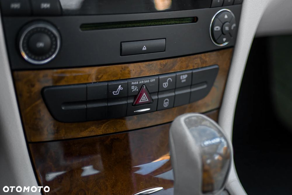 Mercedes-Benz Klasa E 200 Kompressor Automatik Elegance Sport Edition - 14