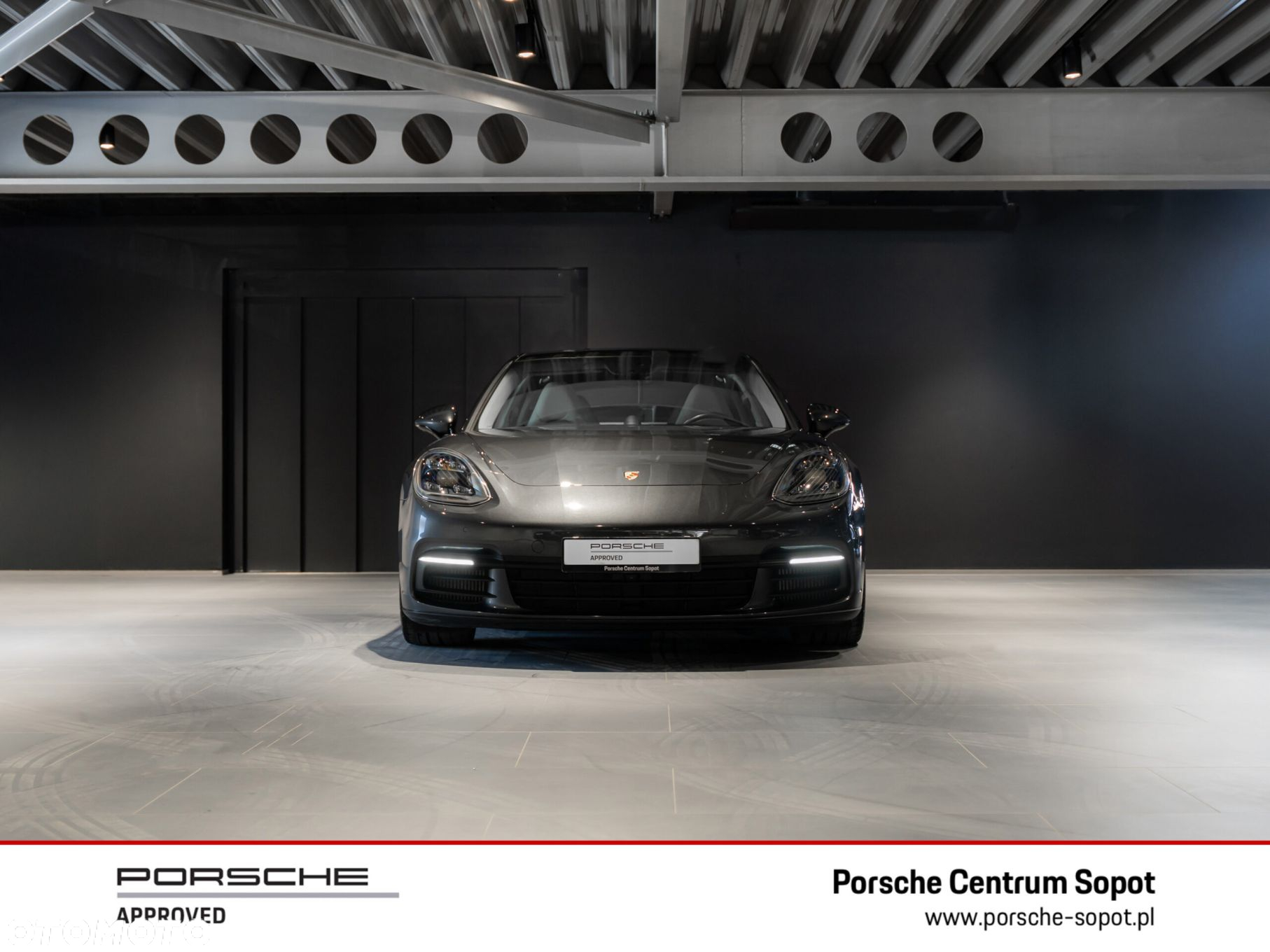 Porsche Panamera - 8