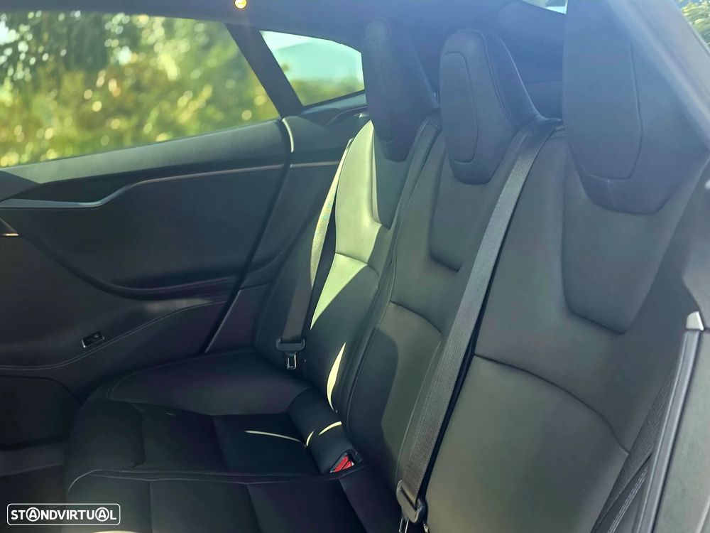 Tesla Model S Performance - 7