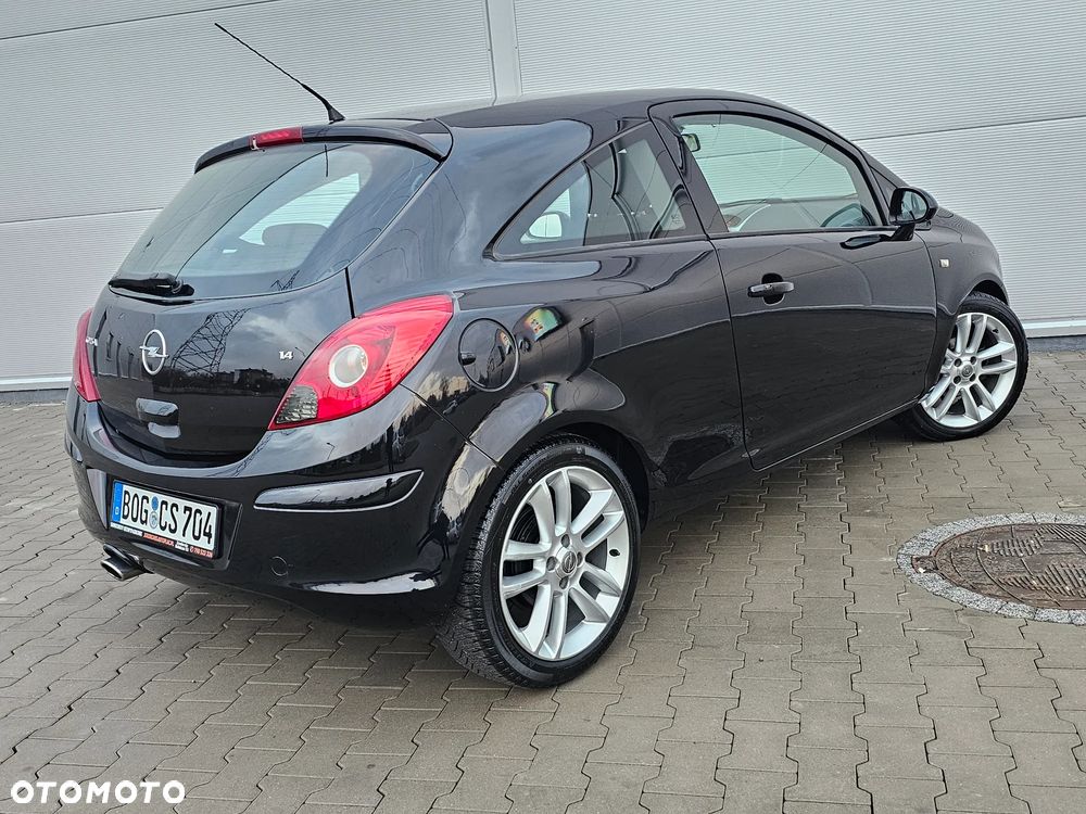 Opel Corsa 1.4 16V Sport - 19