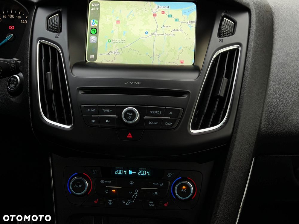Ford Focus 1.0 EcoBoost STart-Stopp-System TITANIUM DESIGN - 31