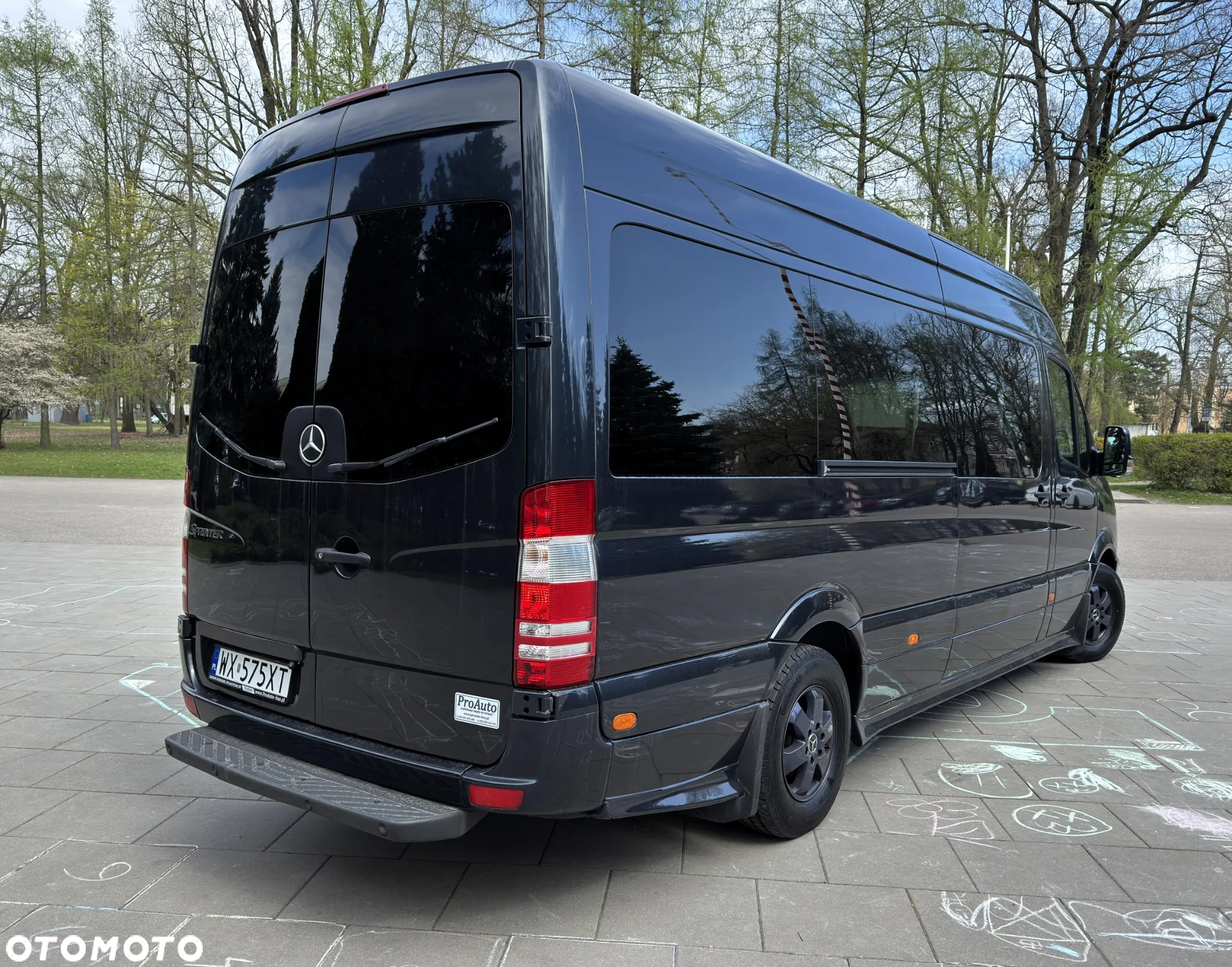 Mercedes-Benz Sprinter - 2