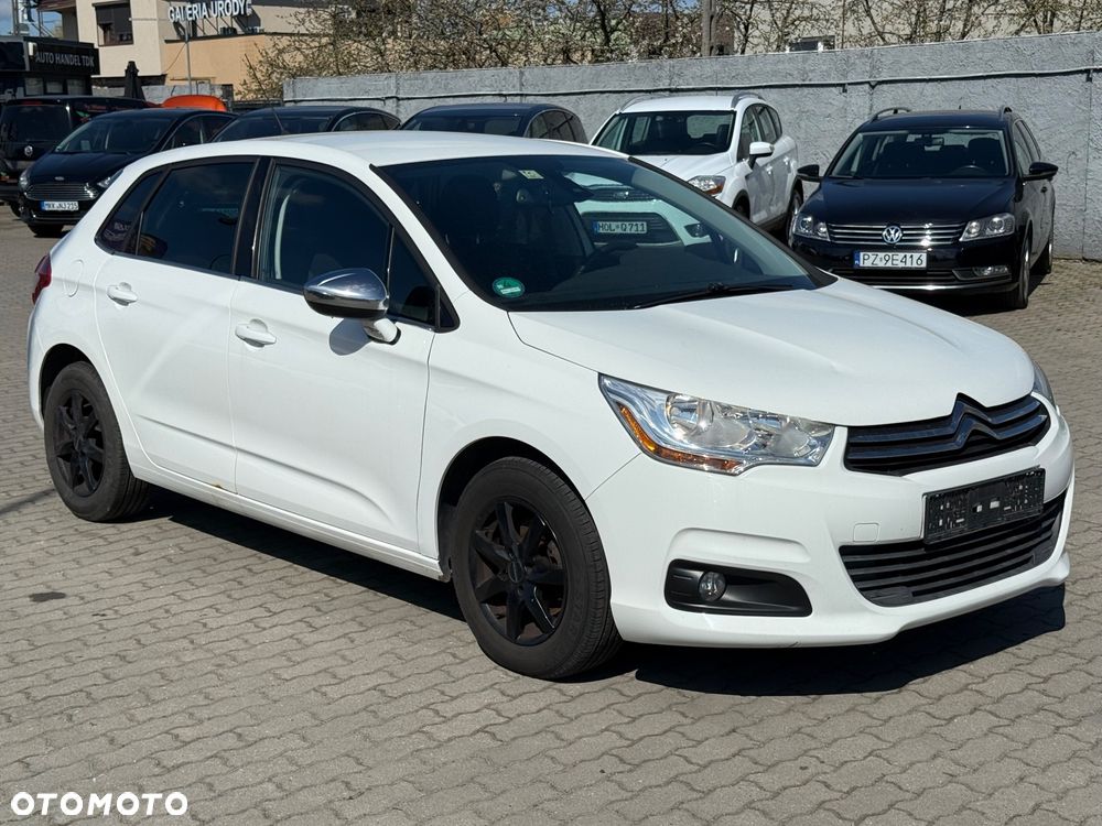 Citroën C4 e-HDi 115 Selection - 3