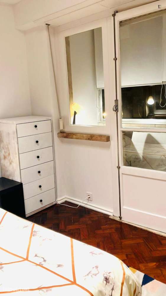 Quarto - localizado em Alvalade Lisbon - Grande imagem: 3/31