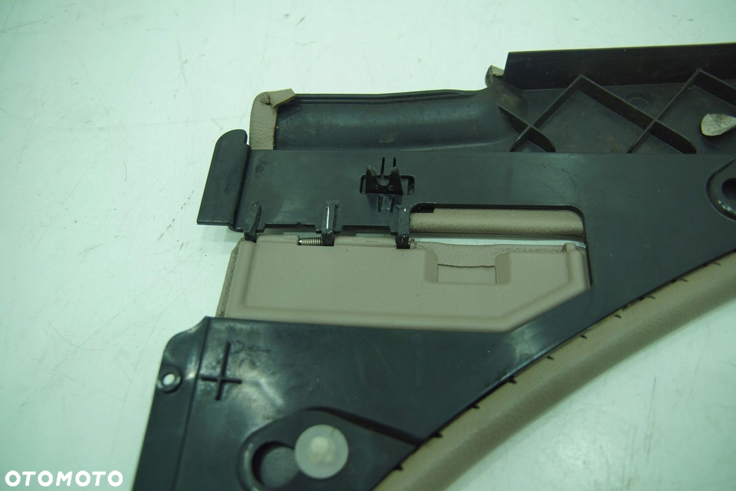 OSŁONA ZAWIASU DACHU KLAPKA PRAWA MERCEDES SL R230 02 - 5