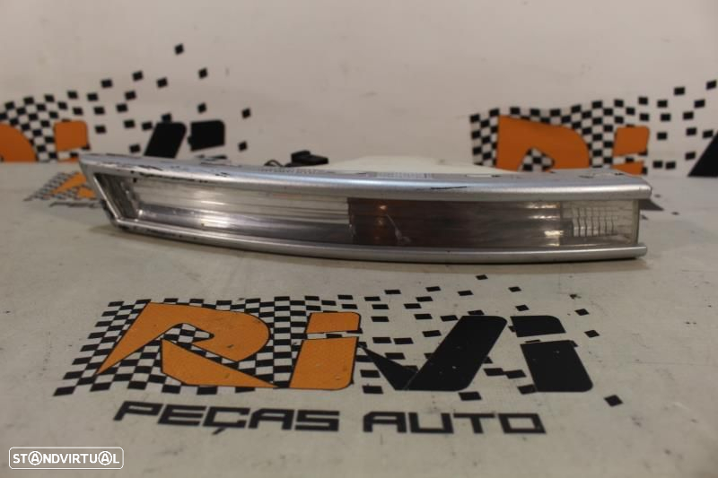 Pisca Volkswagen Passat (3C2)  Pisca Do Parachoques Vw Passat B6 - 7