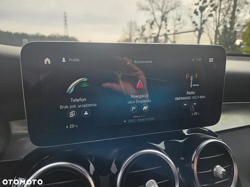 Mercedes-Benz GLC 300 e 4-Matic - 29