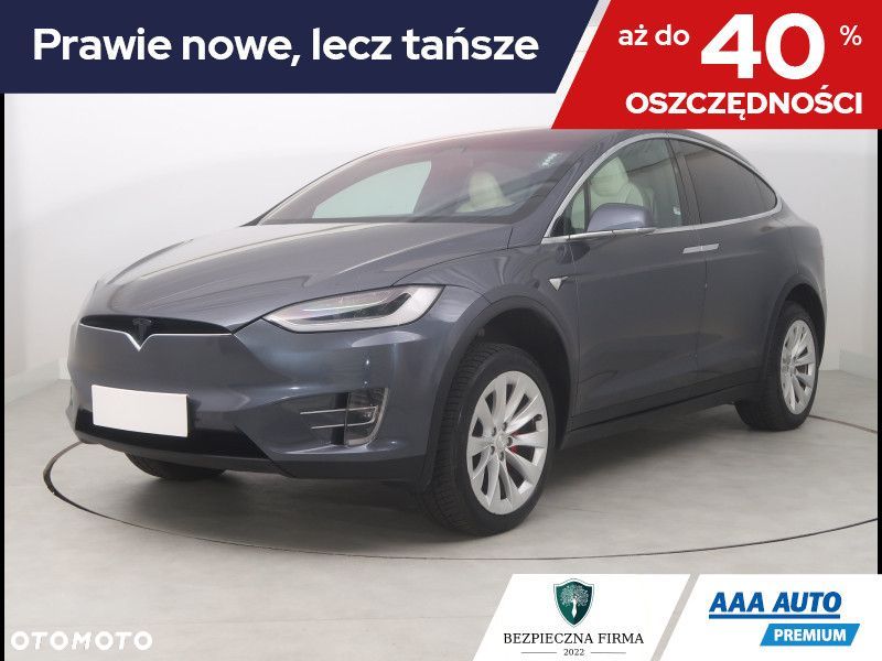 Tesla Model X - 1