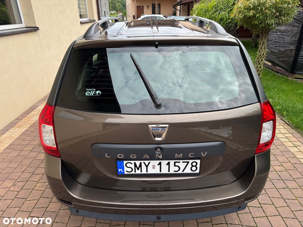 Dacia Logan TCe 90 Celebration - 9