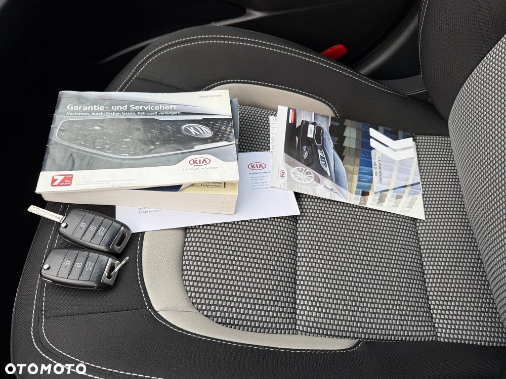 Kia Ceed 1.6 GDI Dream Team Edition - 26