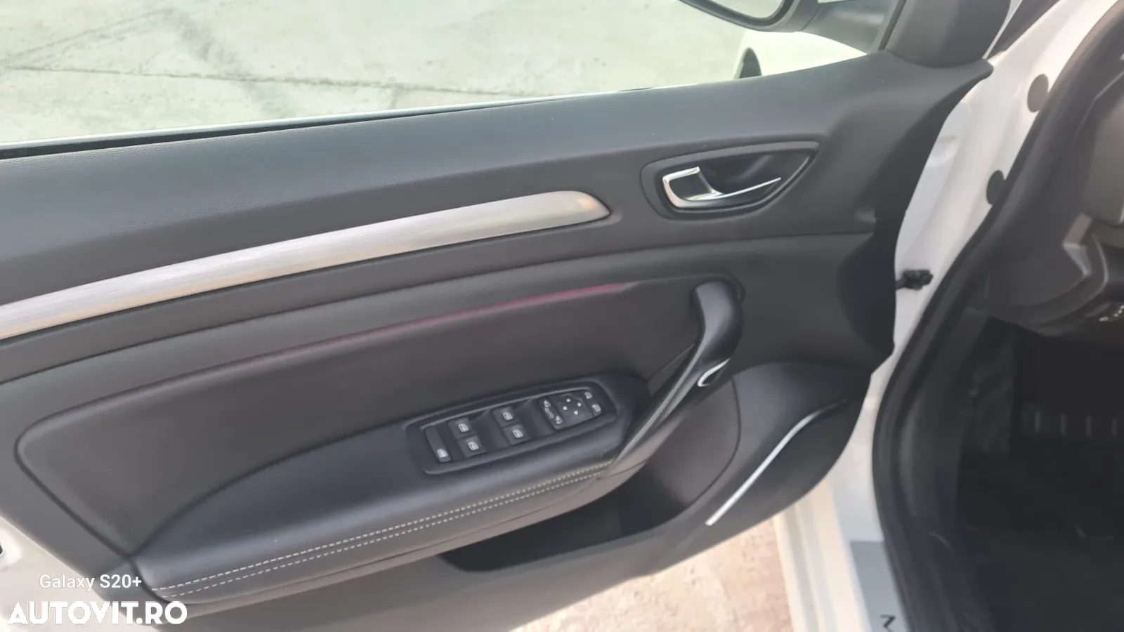 Renault Megane ENERGY dCi 110 EDC INTENS - 12