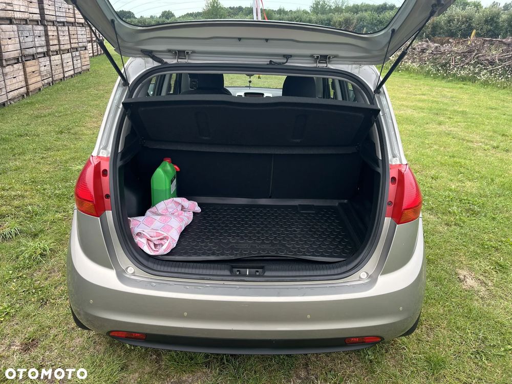 Kia Venga 1.6 Smart - 6