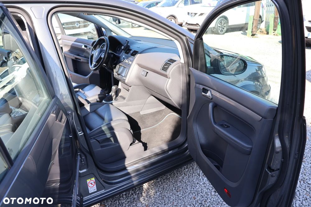 Volkswagen Touran 2.0 TDI DPF Cross DSG - 13