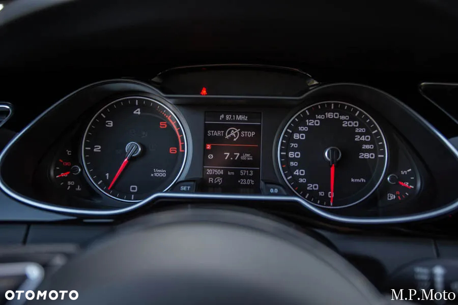 Audi A4 Avant 3.0 TDI DPF quattro S line Sportpaket - 23