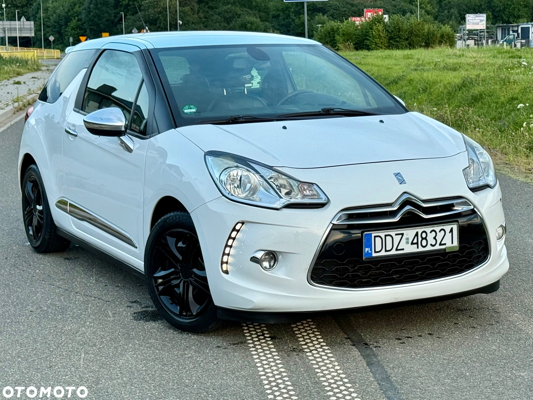 Citroën DS3 1.6 THP SportChic - 2