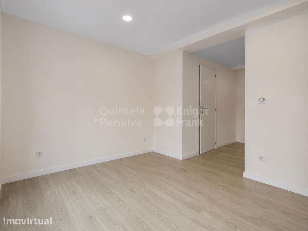 Apartamento T1+1, na Junqueira, em Lisboa - Grande imagem: 2/25