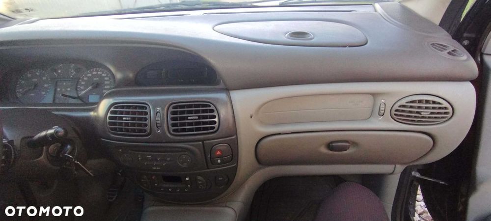 Renault Scenic - 7