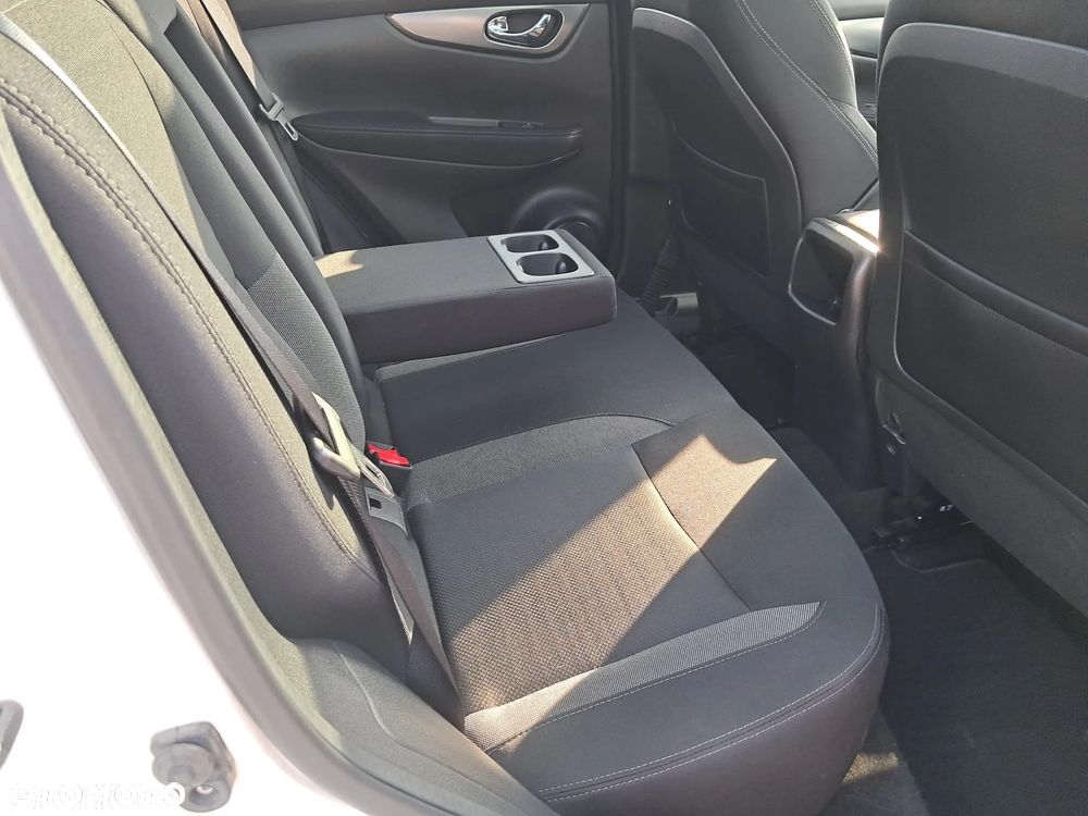 Nissan Qashqai 1.2 DIG-T N-Vision EU6 - 29