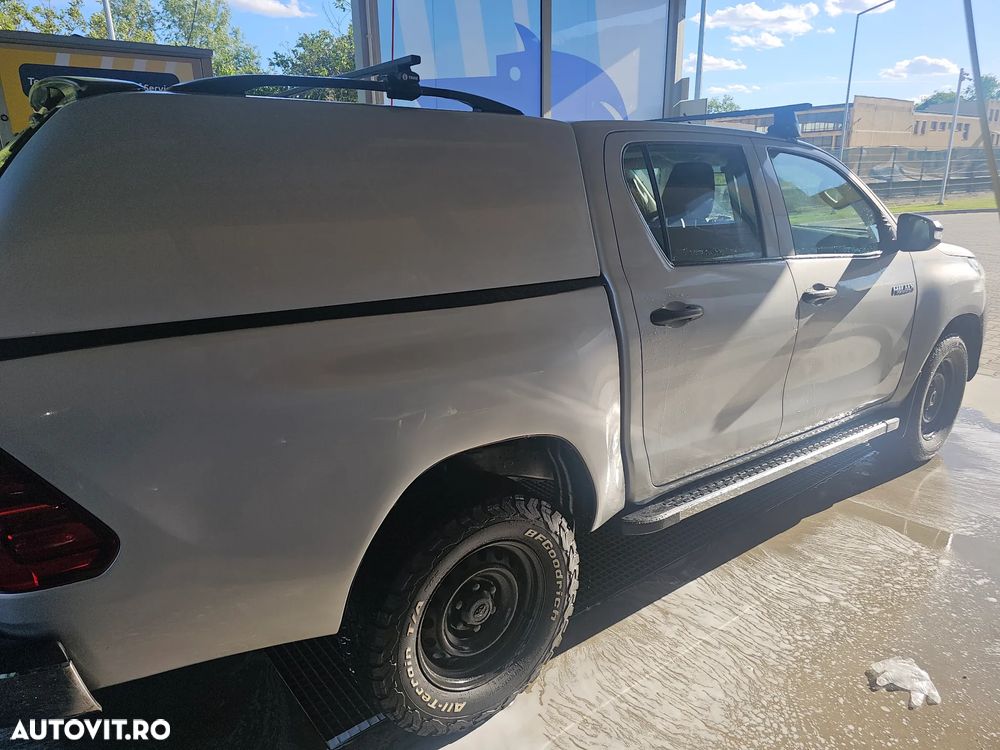 Toyota Hilux 4x4 Double Cab M/T Style - 15