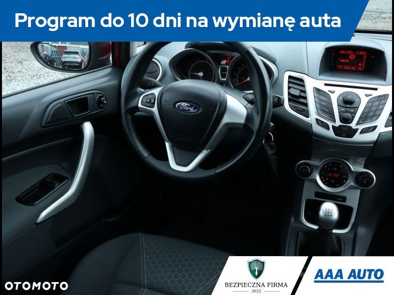 Ford Fiesta - 8