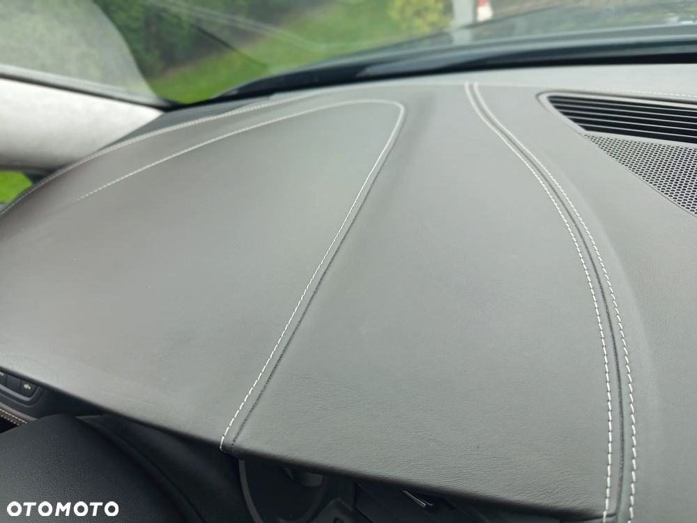 Citroën C5 2.2 HDi Exclusive - 4