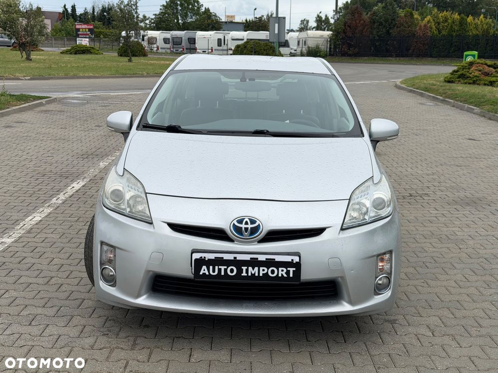 Toyota Prius 1.8 HSD Prestige - 2