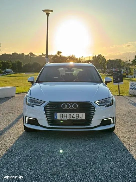 Audi A3 Sportback - 1