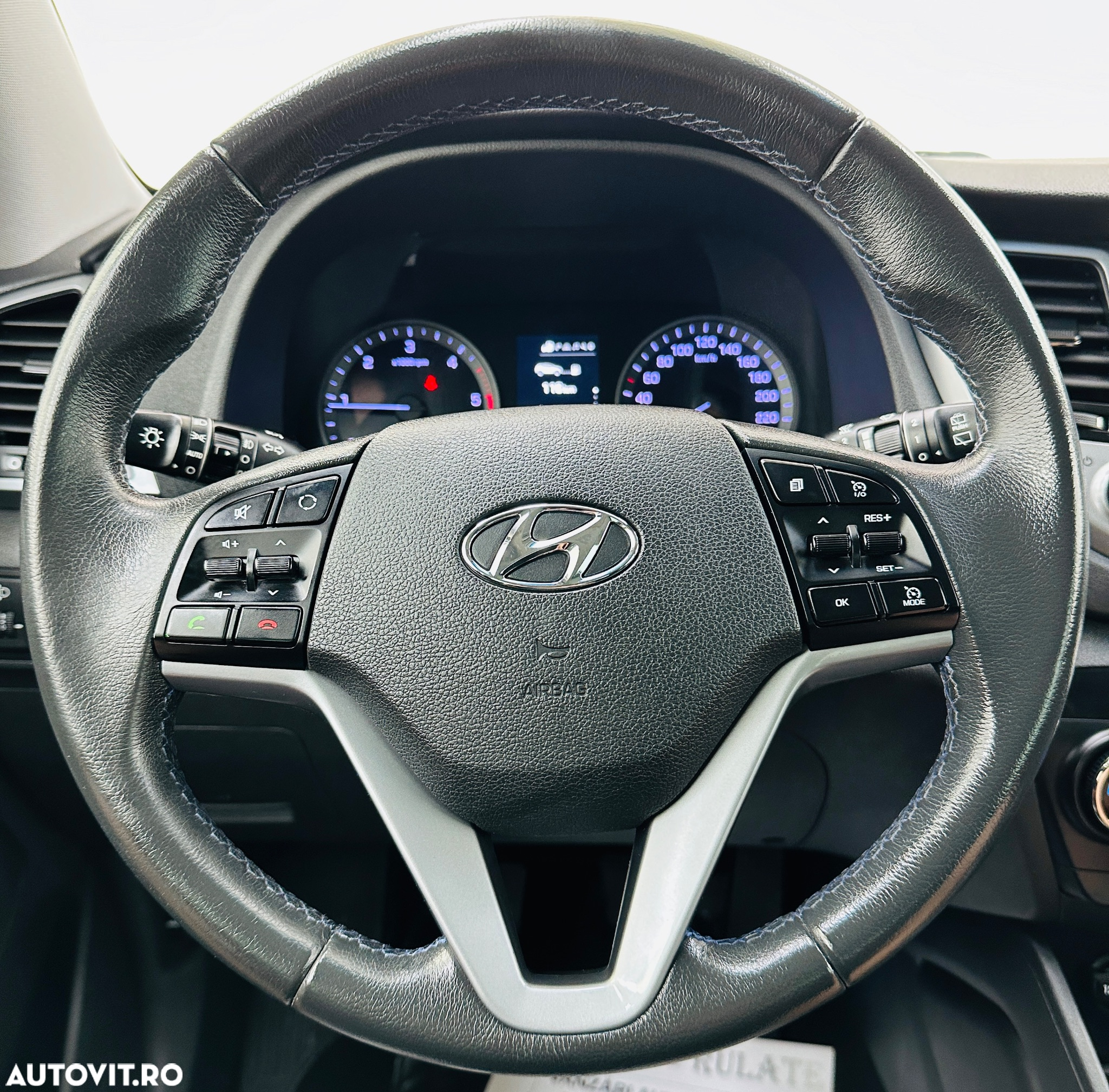 Hyundai Tucson - 36