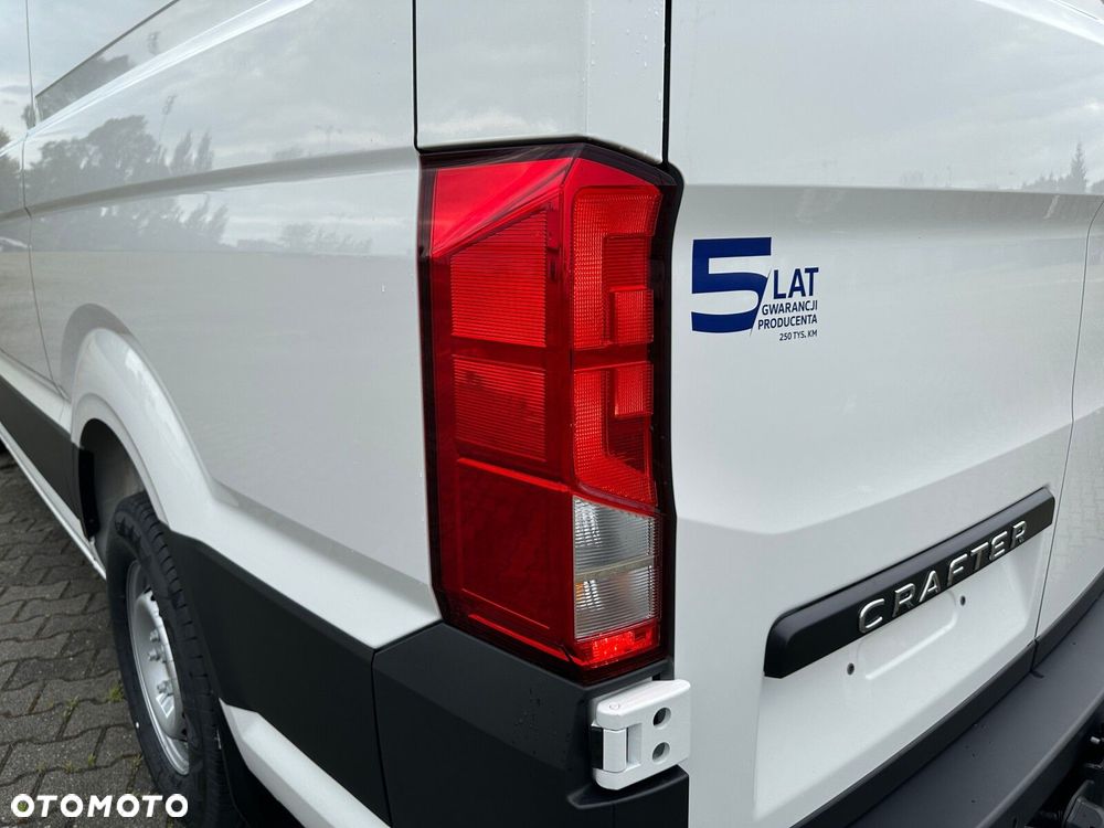 Volkswagen Crafter 35 2.0 TDI L3H3 3640 177 KM - 26