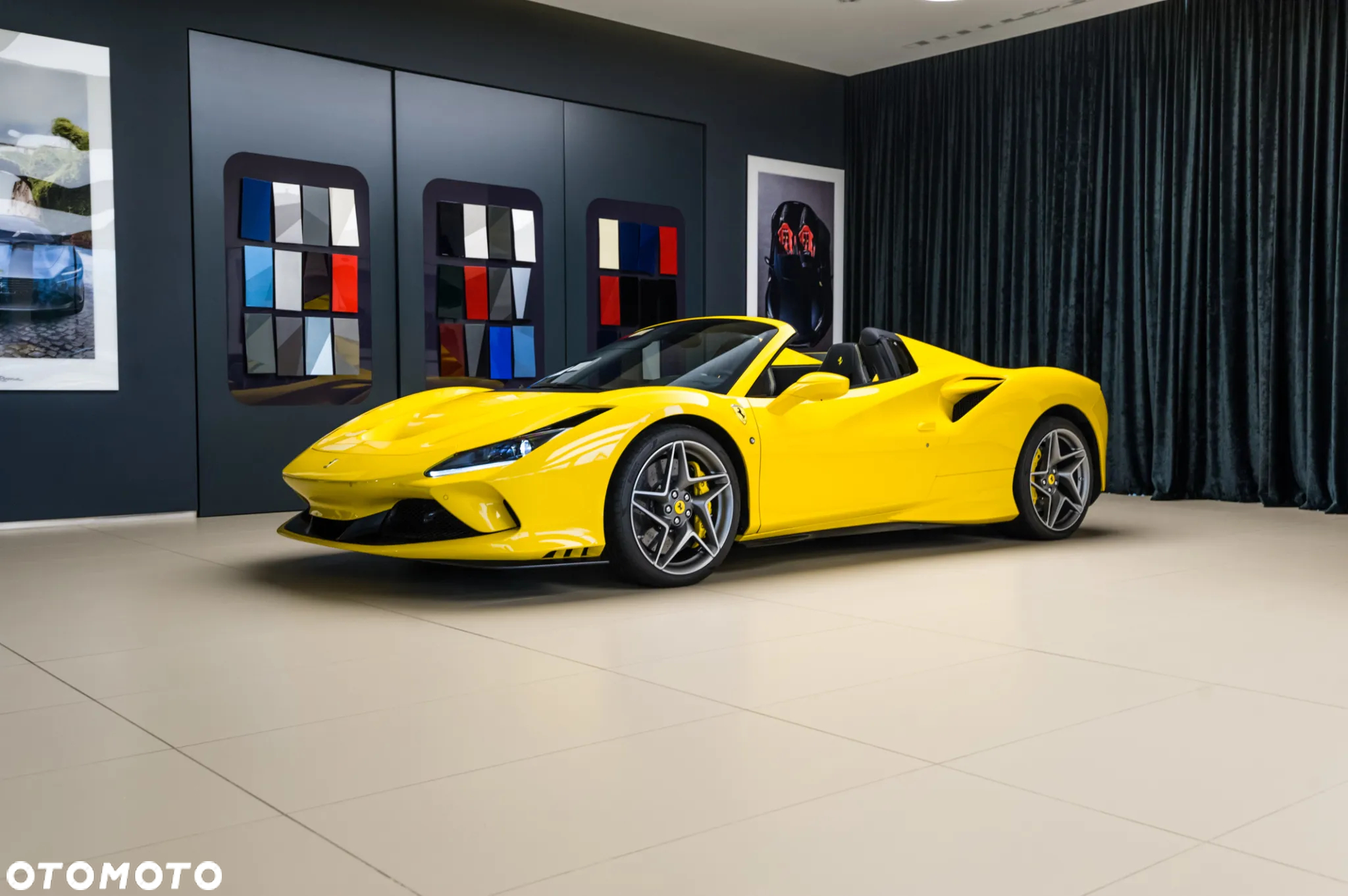 Ferrari F8 Spider - 4