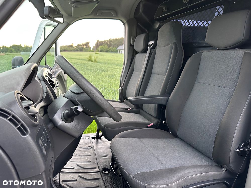 Renault Master - 33