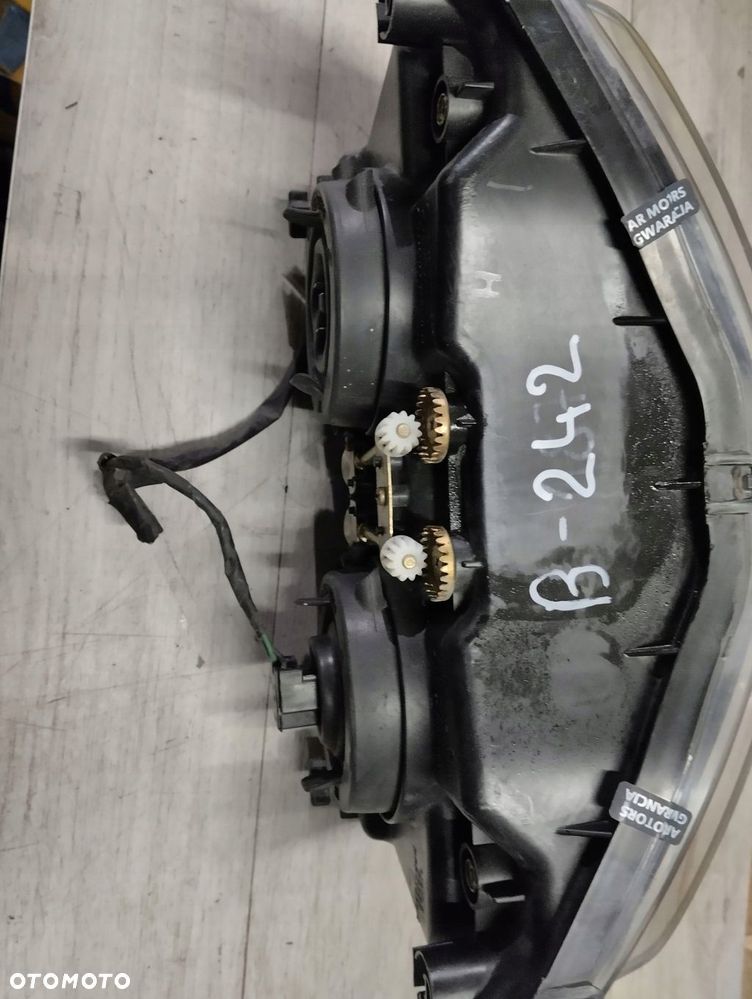 yamaha majesty 250 lampa przód - 7