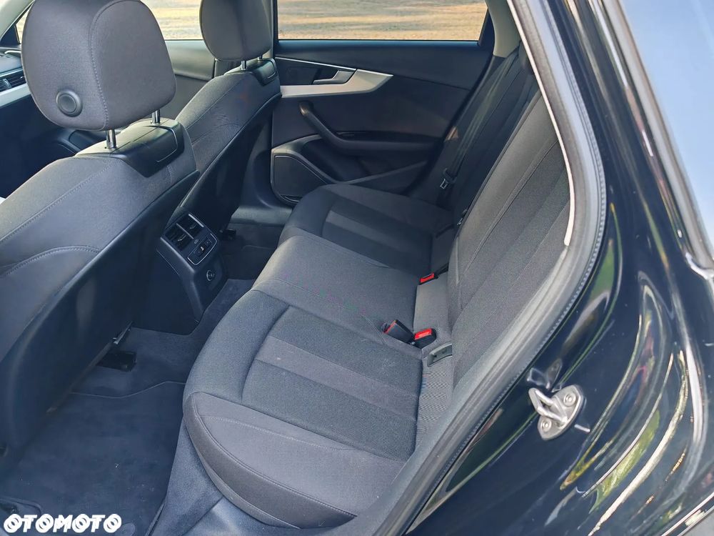 Audi A4 Avant 2.0 TDI - 15