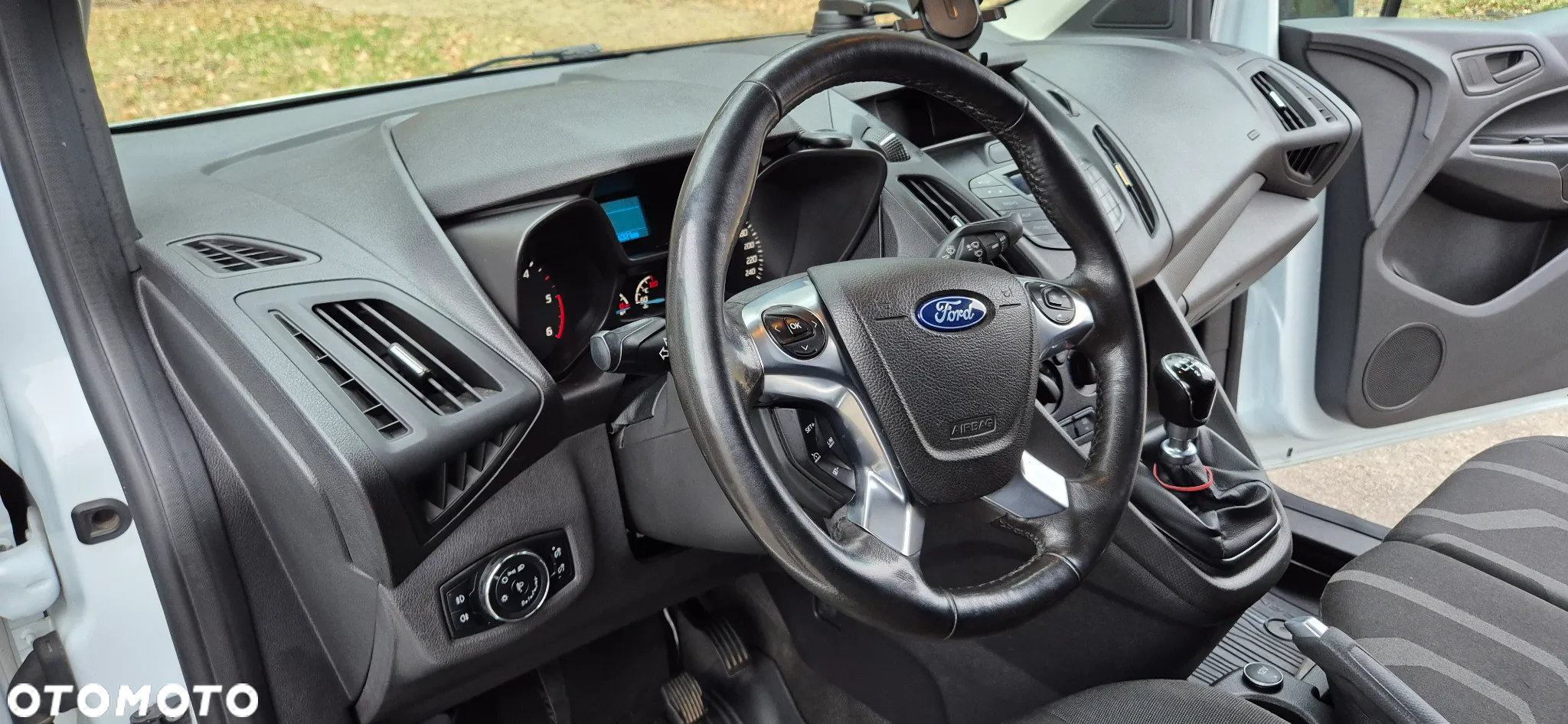 Ford Transit Connect - 15
